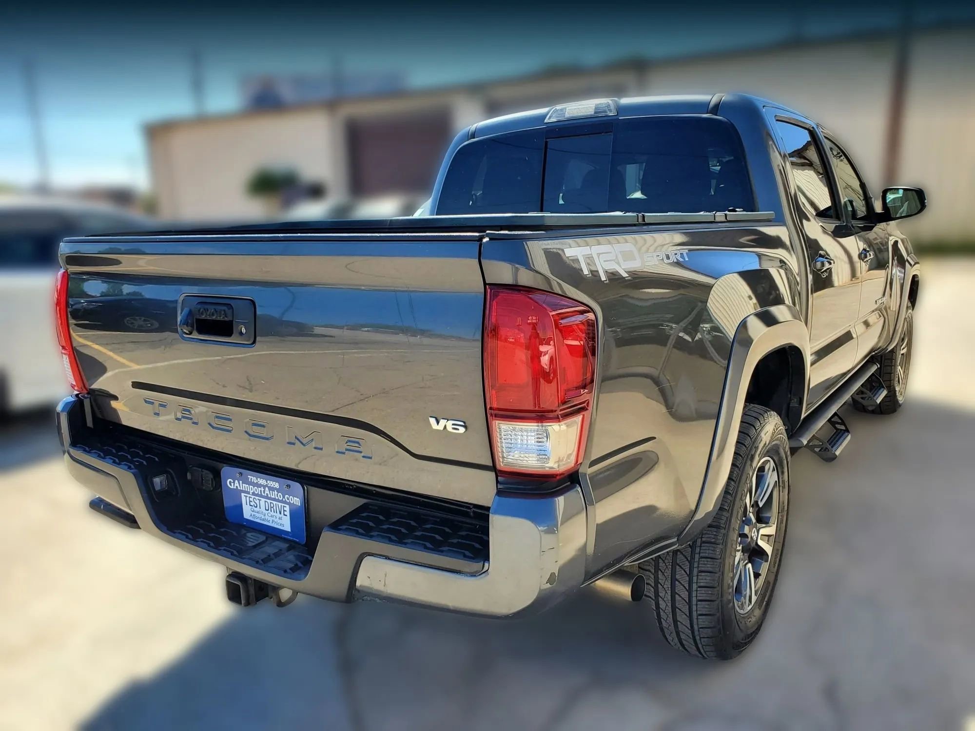 Used 2017 Toyota Tacoma TRD Sport w/ Tow Package image 7