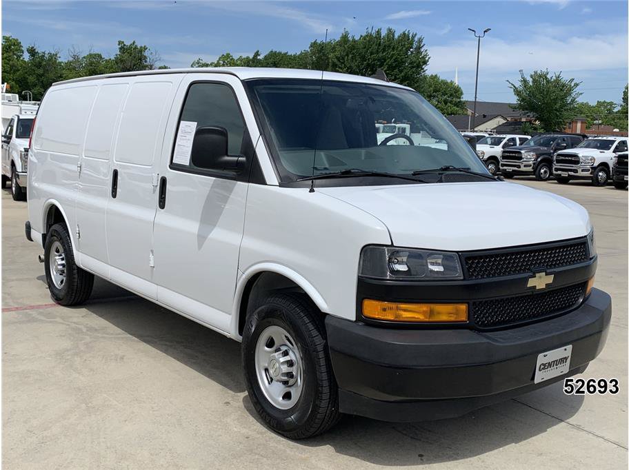 Used 2021 Chevrolet Express 2500 RWD image 3