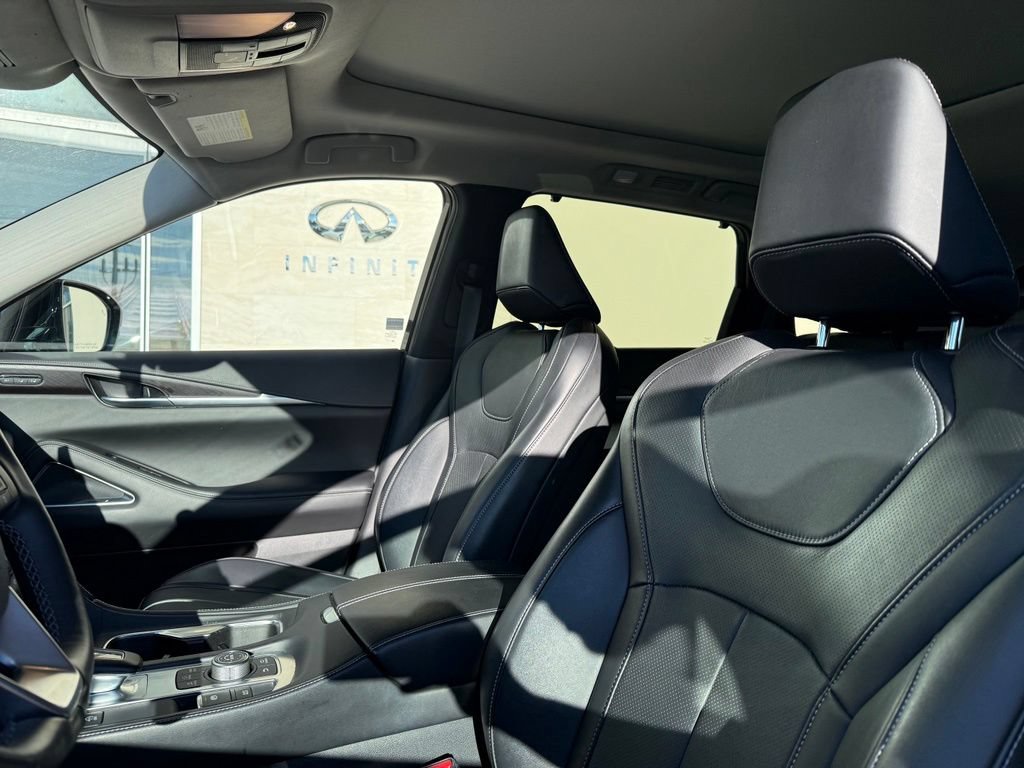 Certified 2024 INFINITI QX60 Sensory w/ Cargo Package AWD/4WD image 9