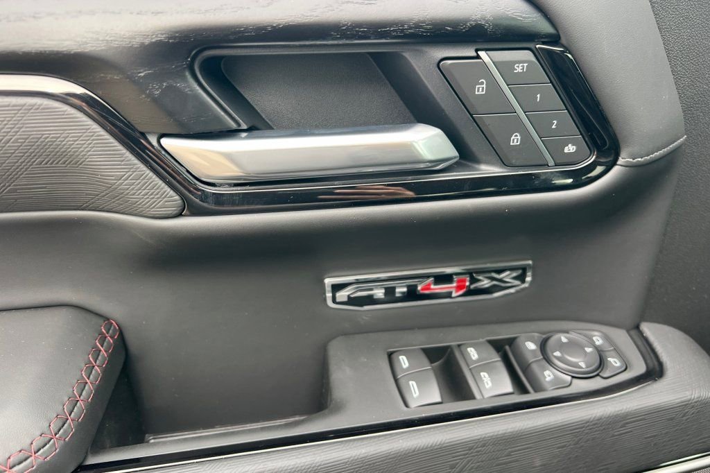 New 2026 GMC Sierra 1500 AT4X image 8