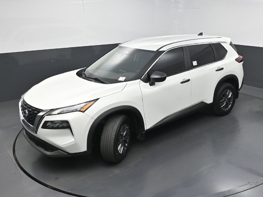 Used 2023 Nissan Rogue S FWD image 29