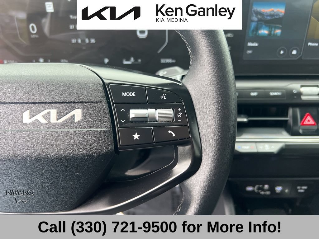 Certified 2025 Kia K4 EX FWD image 32