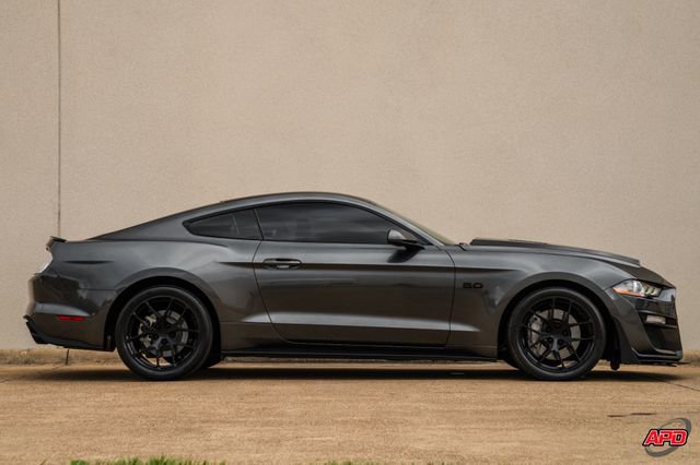 Used 2018 Ford Mustang GT w/ Black Accent Pkg RWD image 13