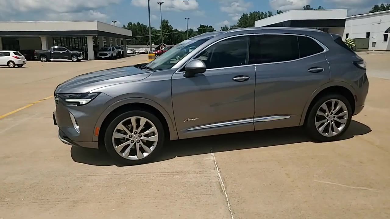 Certified 2022 Buick Envision Avenir w/ Technology Package II image 5
