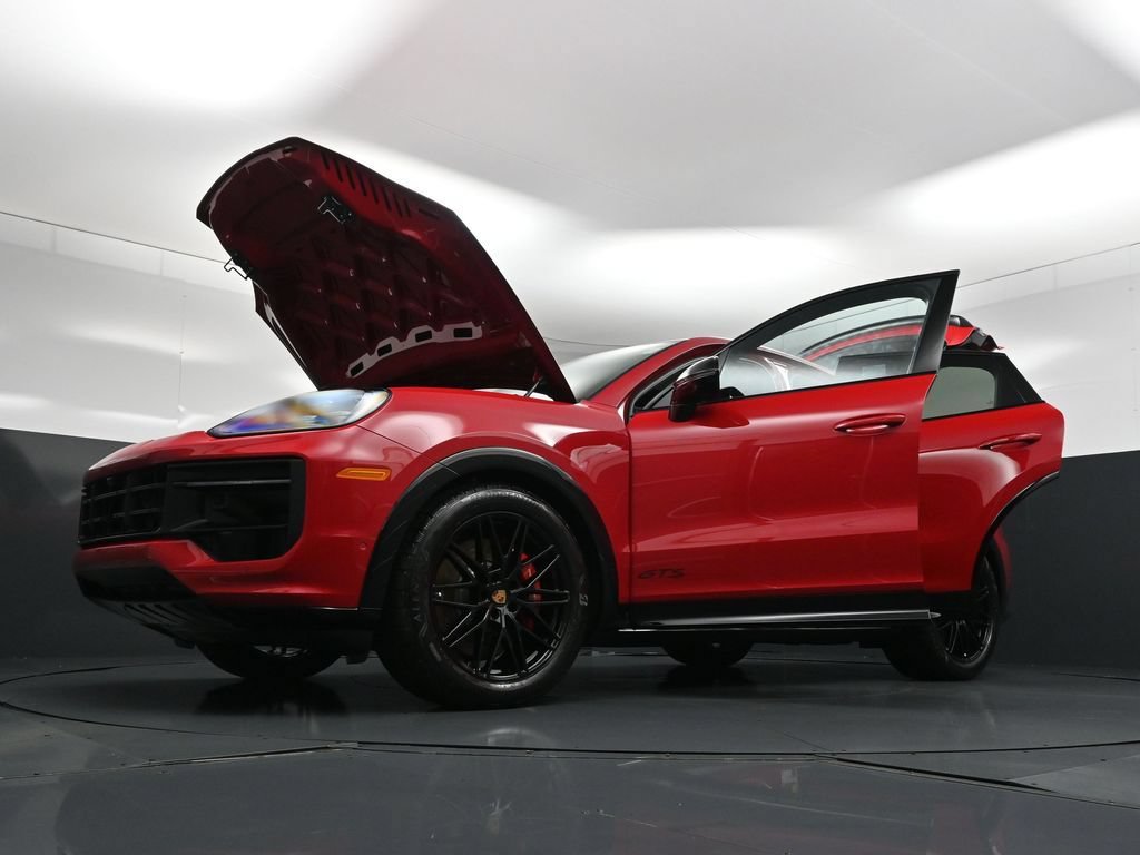 New 2026 Porsche Cayenne GTS AWD/4WD image 36