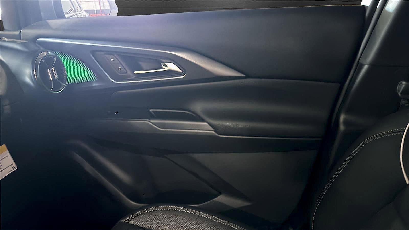 New 2026 Chevrolet Equinox EV LT image 23