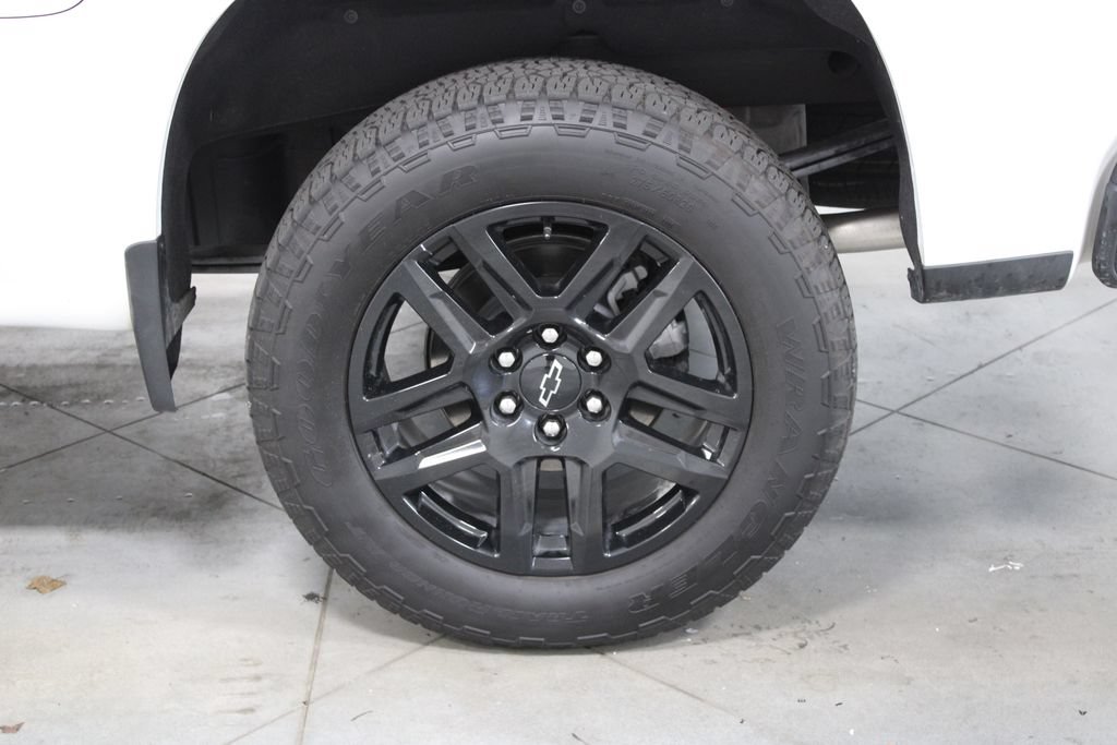 Used 2025 Chevrolet Silverado 1500 LT Trail Boss w/ LT Trail Boss Premium Package AWD/4WD image 22
