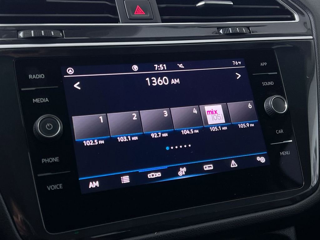 Used 2024 Volkswagen Tiguan SE image 15