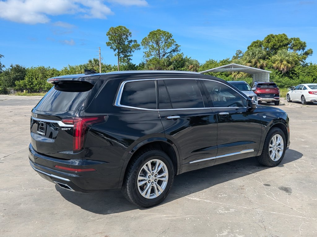 Used 2024 Cadillac XT6 Luxury FWD image 8