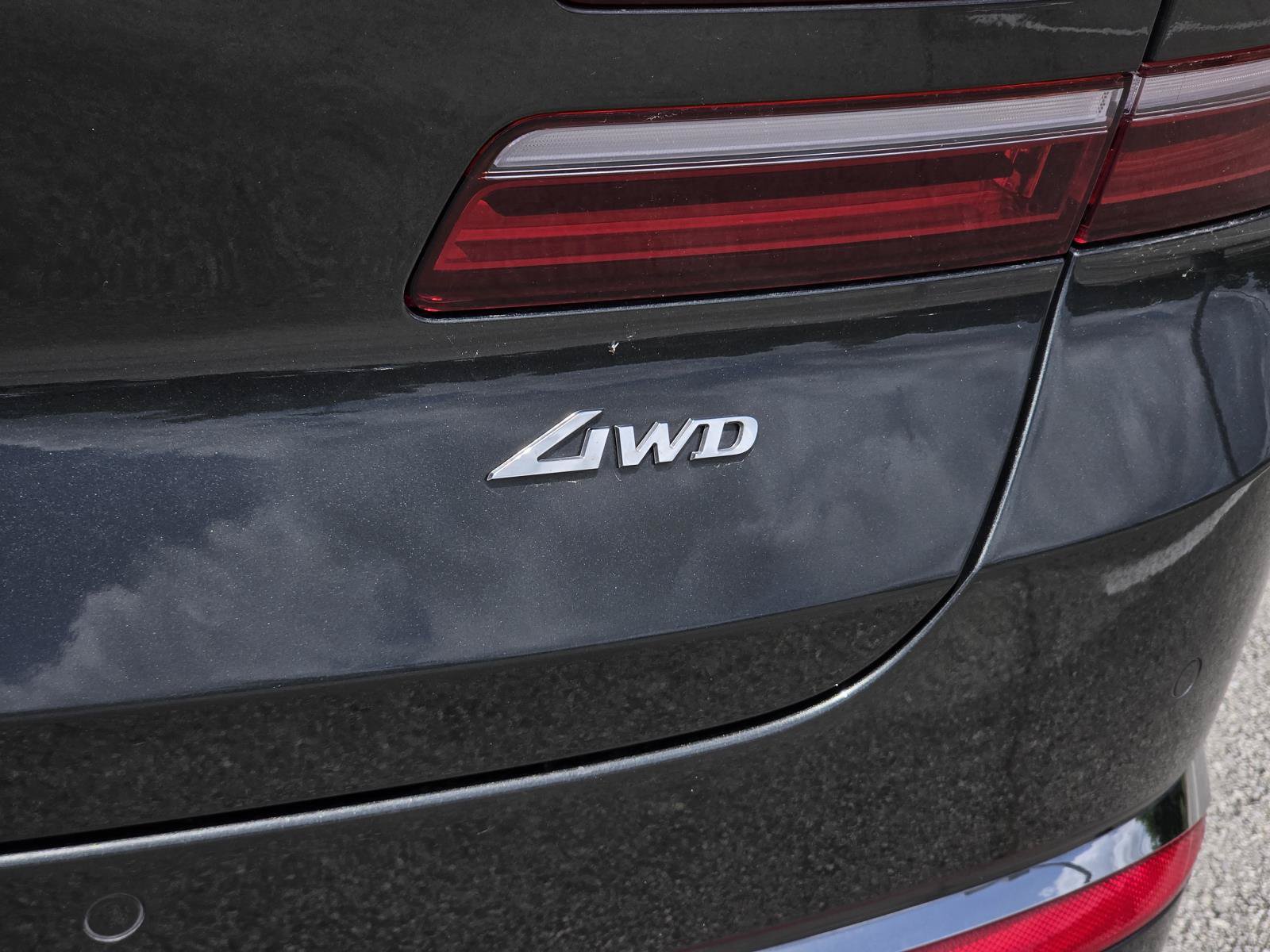 Used 2025 Genesis GV80 2.5T Standard AWD/4WD image 8