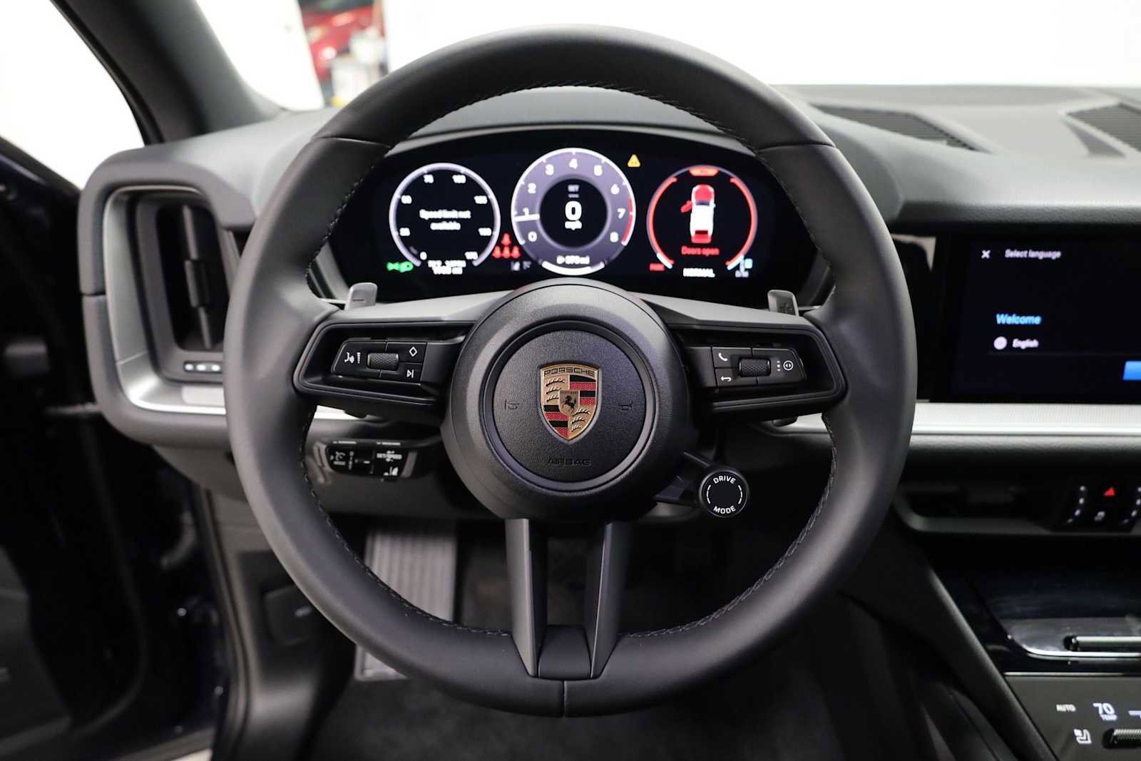 Certified 2025 Porsche Cayenne image 23