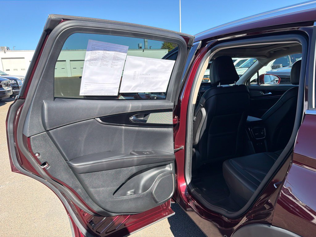 Certified 2023 Lincoln Nautilus Reserve AWD/4WD image 13