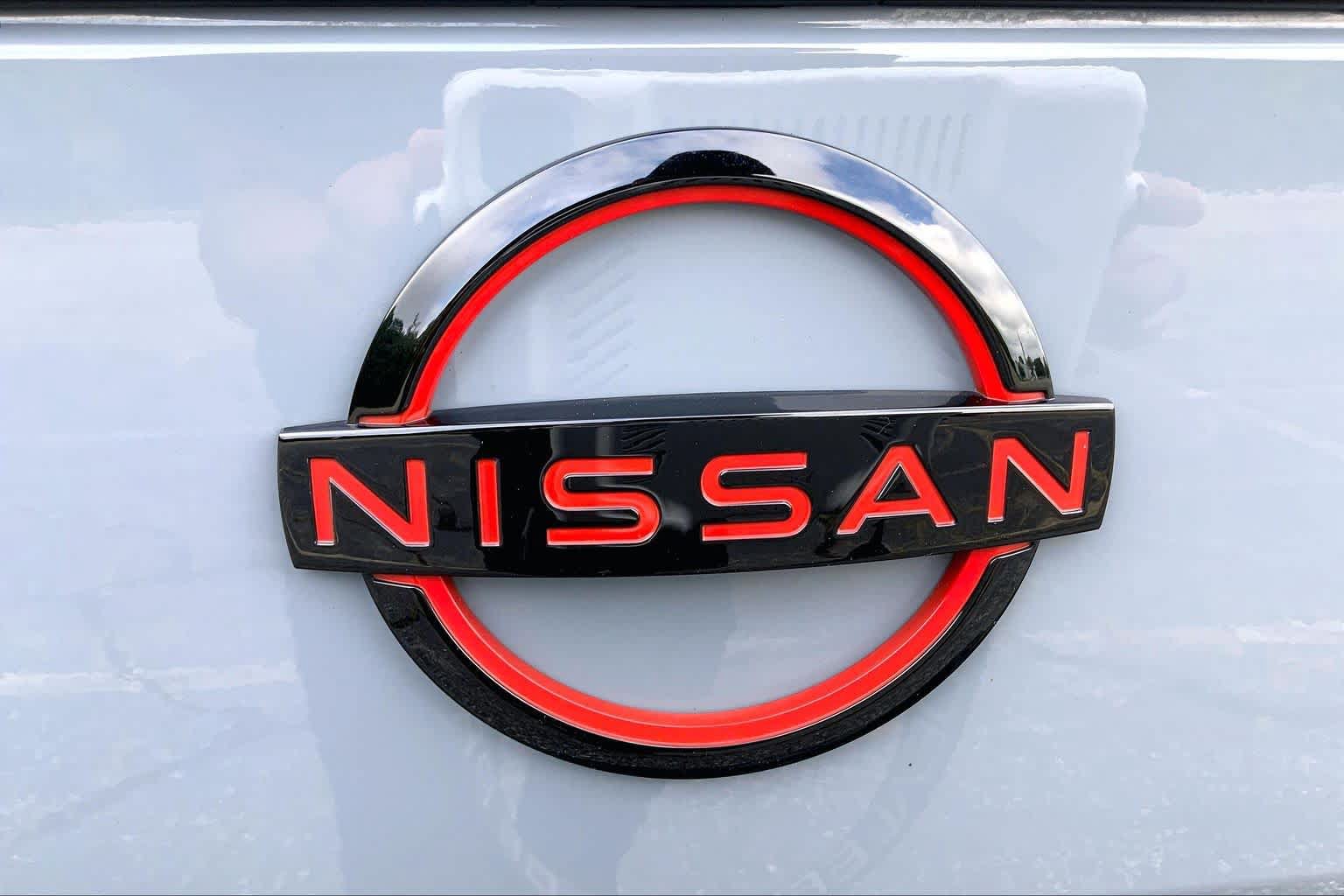 Used 2024 Nissan Frontier PRO-4X w/ Technology Package AWD/4WD image 33