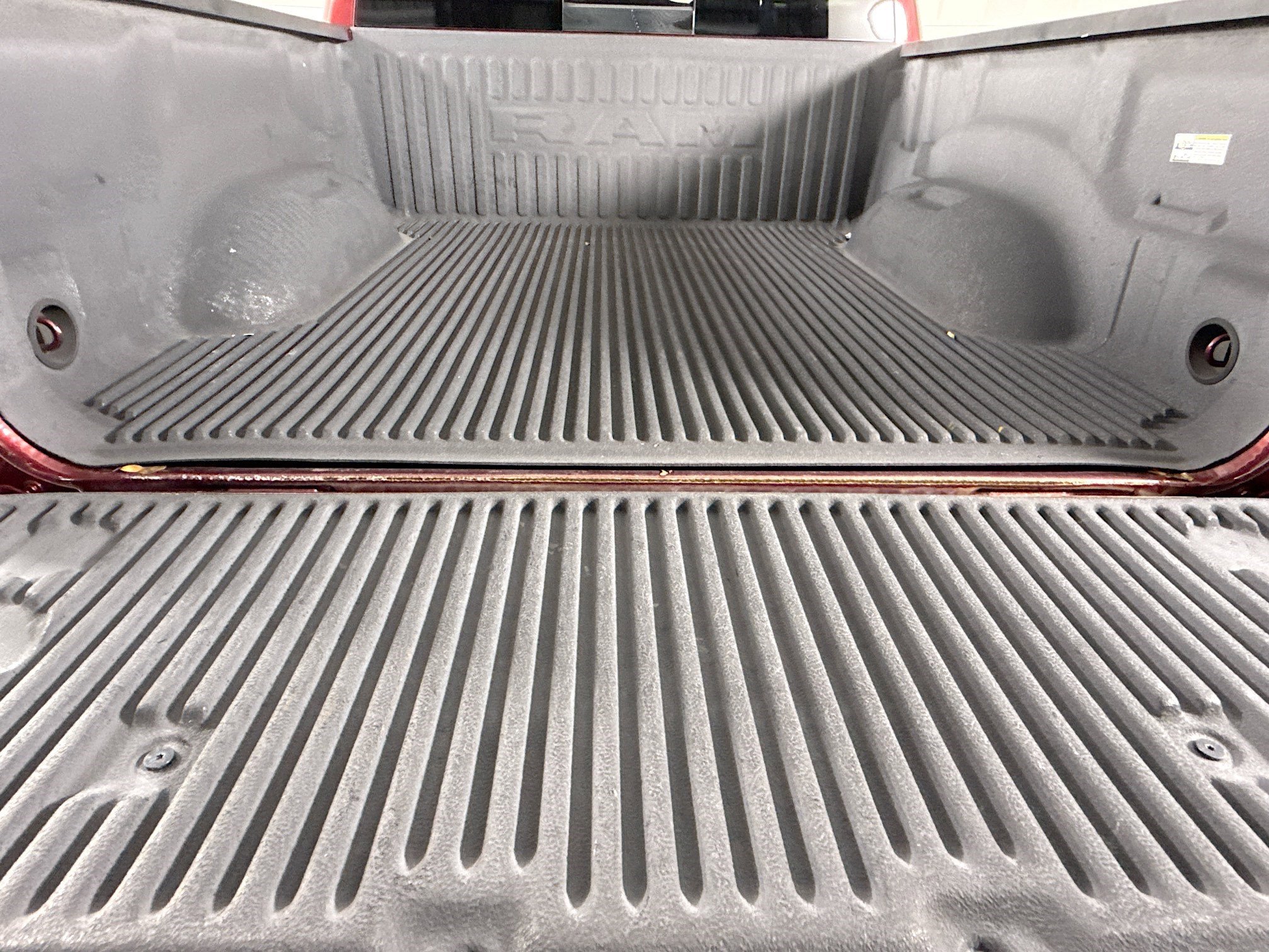 Used 2019 RAM 1500 Laramie RWD image 35