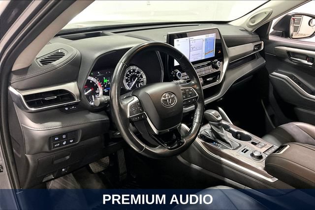 Used 2021 Toyota Highlander Platinum AWD/4WD image 23