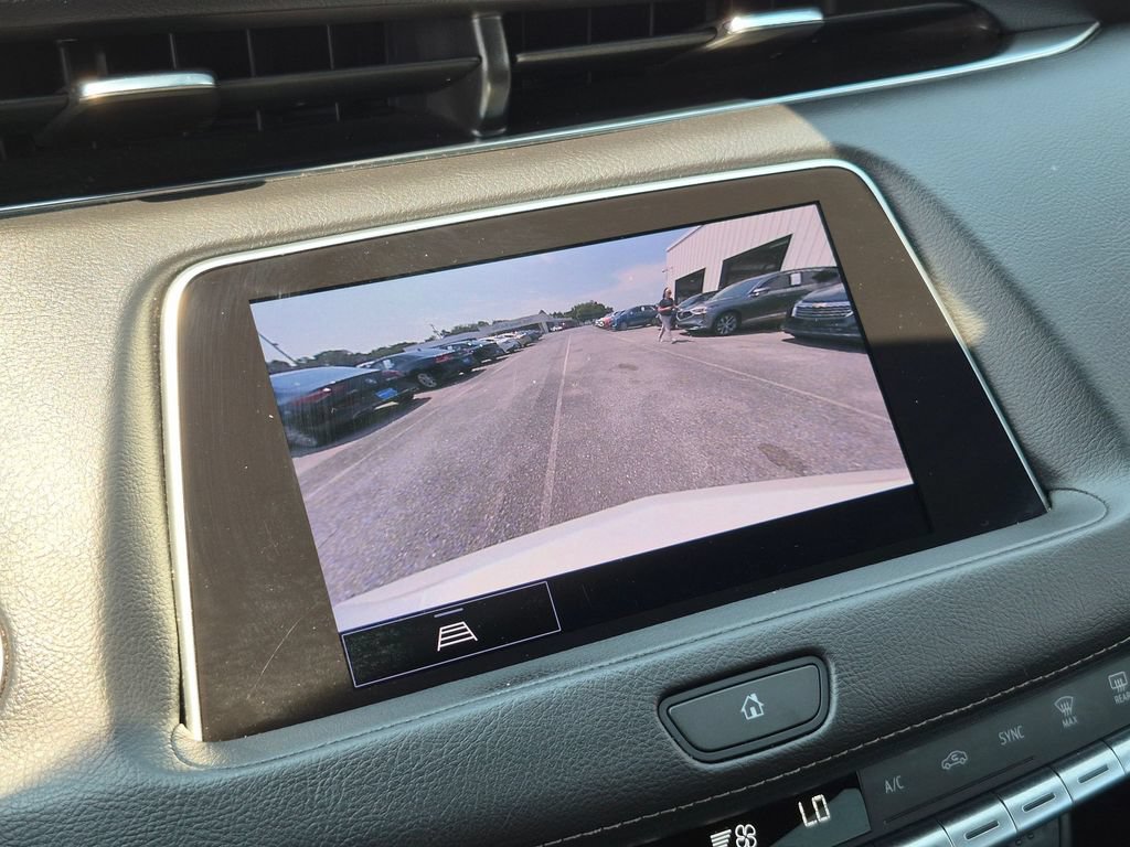 Used 2023 Cadillac XT4 Premium Luxury w/ Driver Assist Package FWD image 23