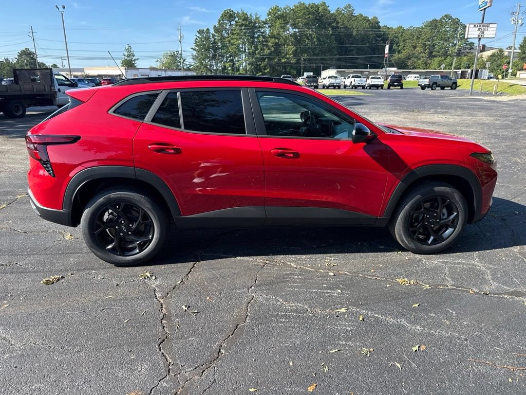 New 2026 Chevrolet Trax LT w/ Driver Confidence Package FWD image 9