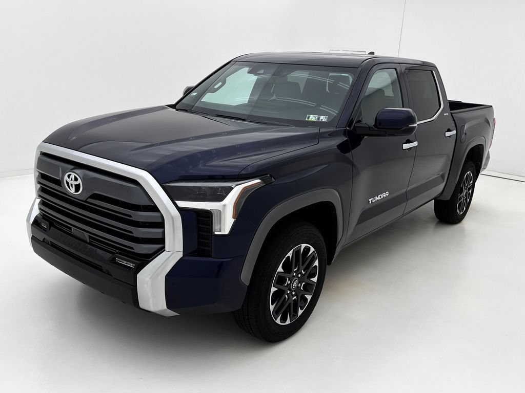 Used 2025 Toyota Tundra Limited AWD/4WD image 4