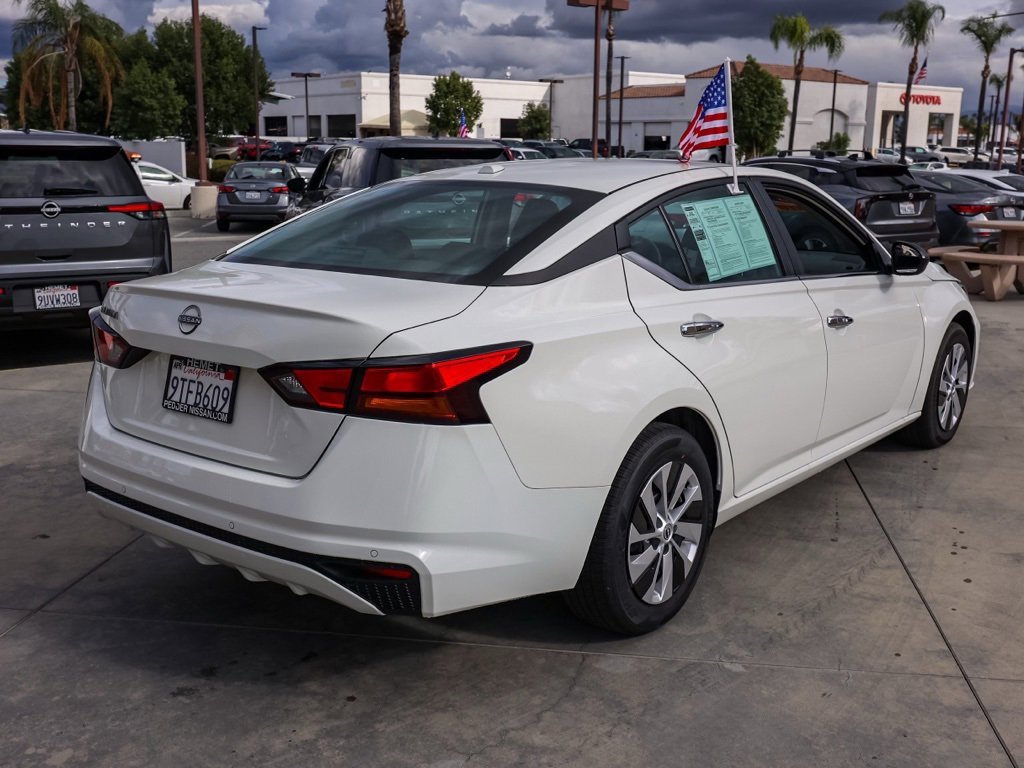 Used 2025 Nissan Altima 2.5 S image 4