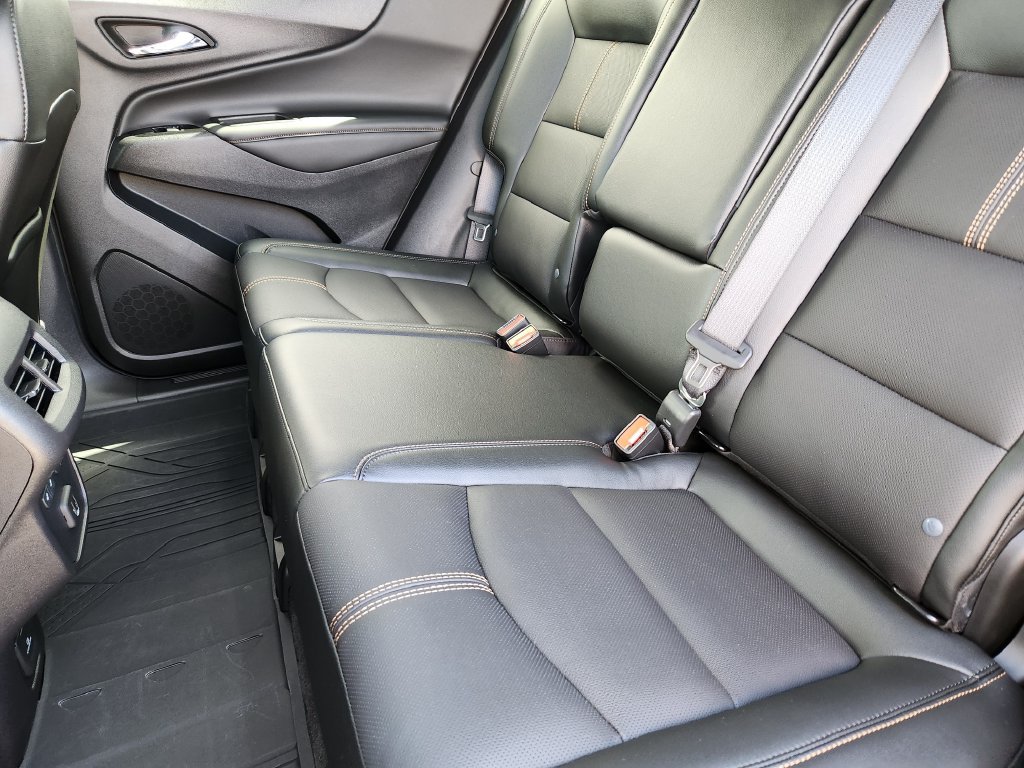 Used 2024 Chevrolet Equinox Premier AWD/4WD image 25