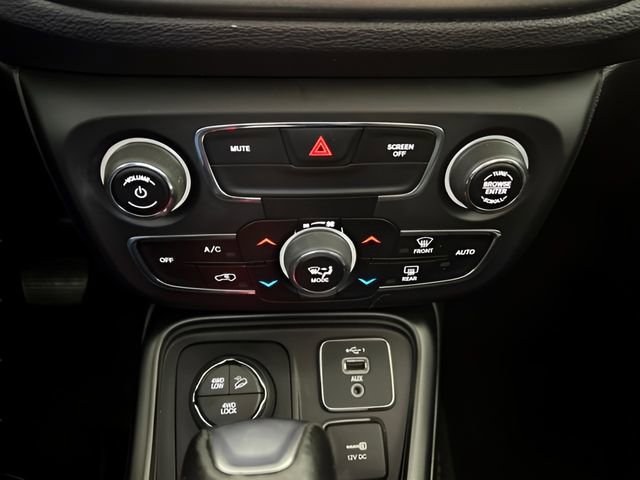 Used 2020 Jeep Compass Trailhawk image 22