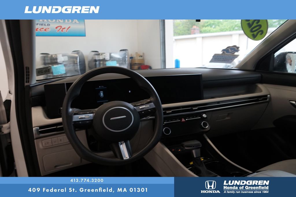 Used 2025 Hyundai Tucson SEL AWD/4WD image 16