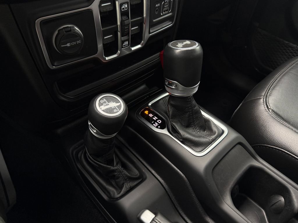 Used 2021 Jeep Wrangler Unlimited Sahara image 24