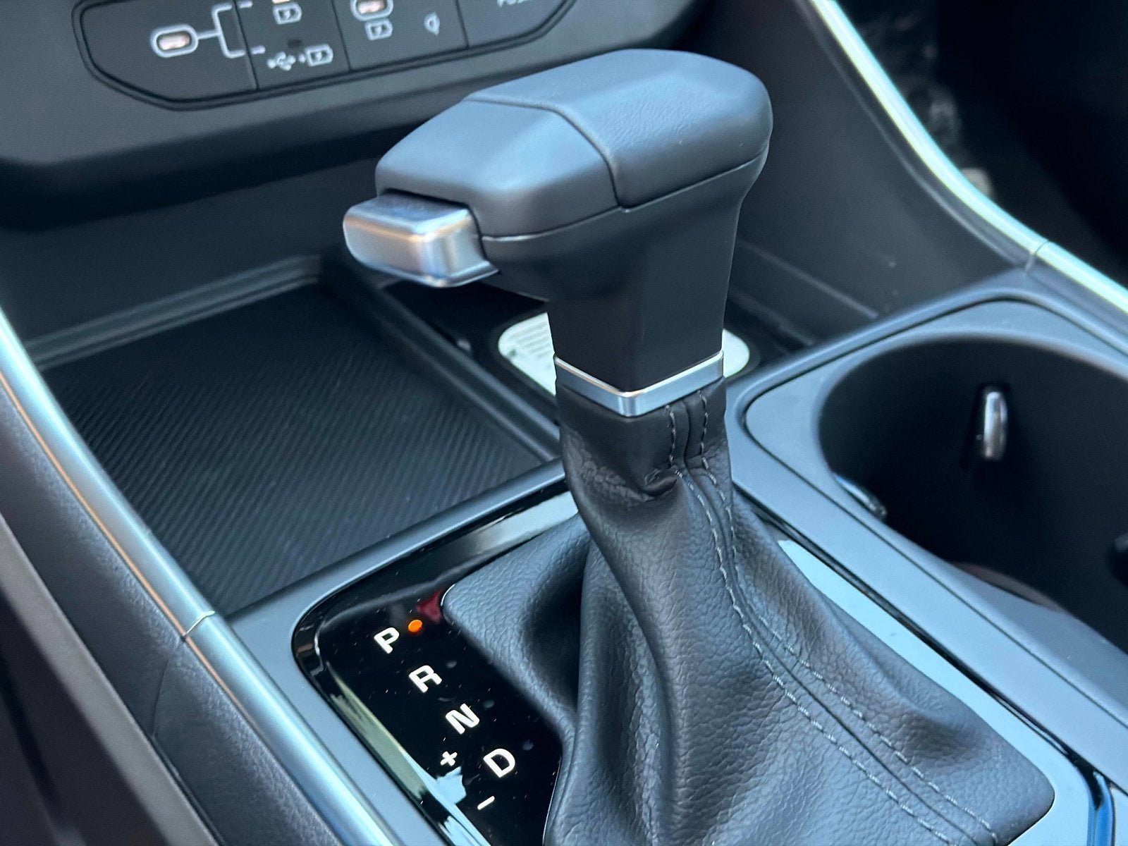 New 2026 Kia Carnival SX FWD image 27
