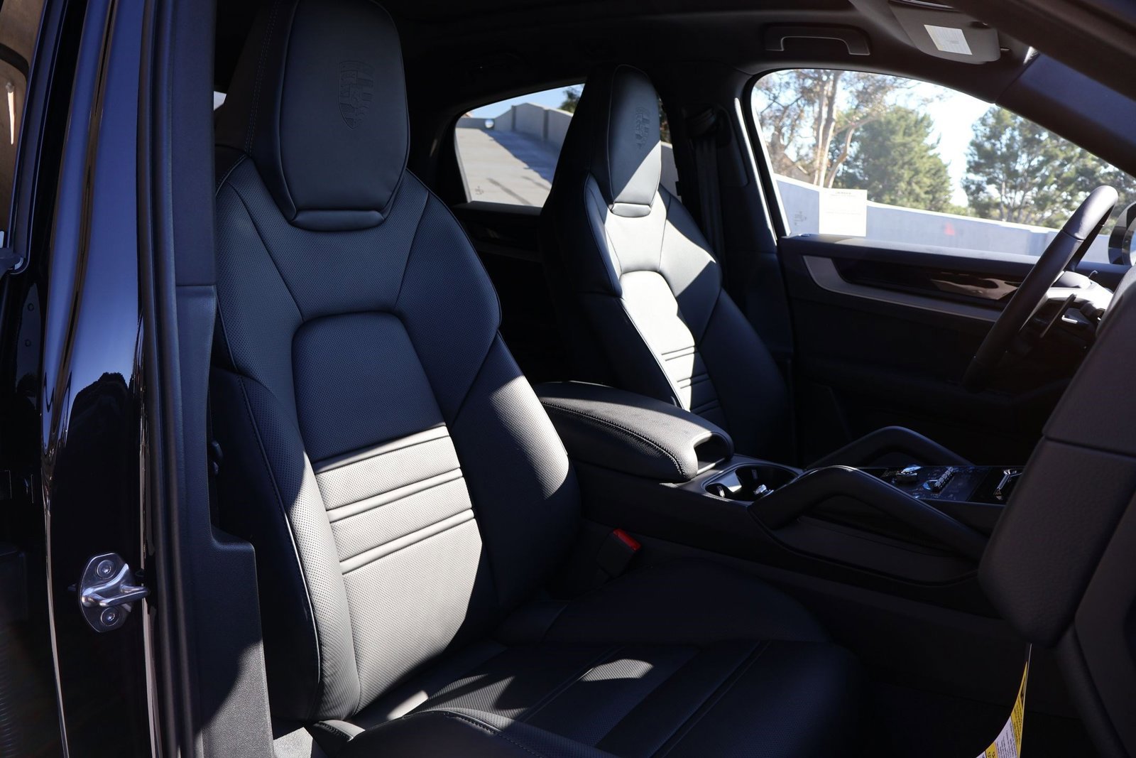 New 2026 Porsche Cayenne Coupe image 25