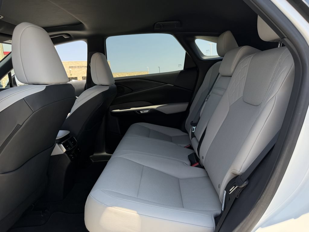 Used 2023 Lexus RX 350h w/ Accessory Package (P3) AWD/4WD image 28