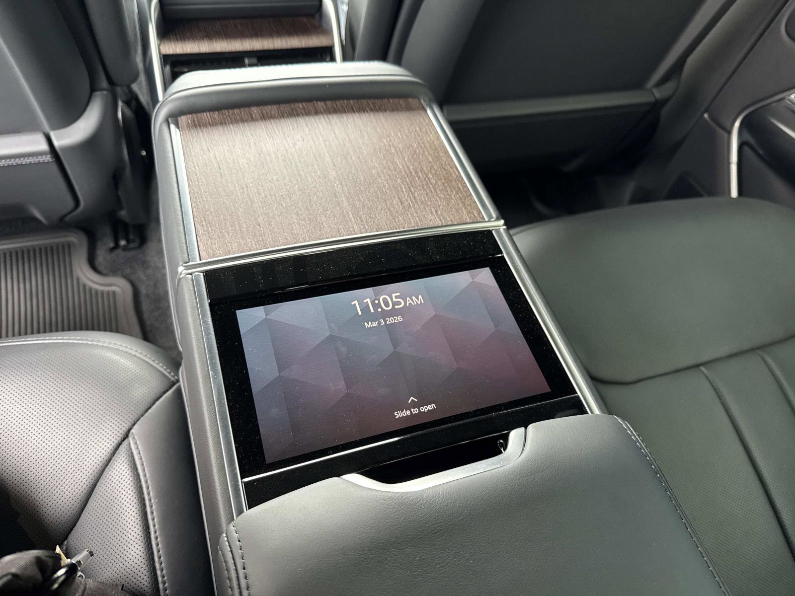 Certified 2023 Land Rover Range Rover Autobiography AWD/4WD image 18