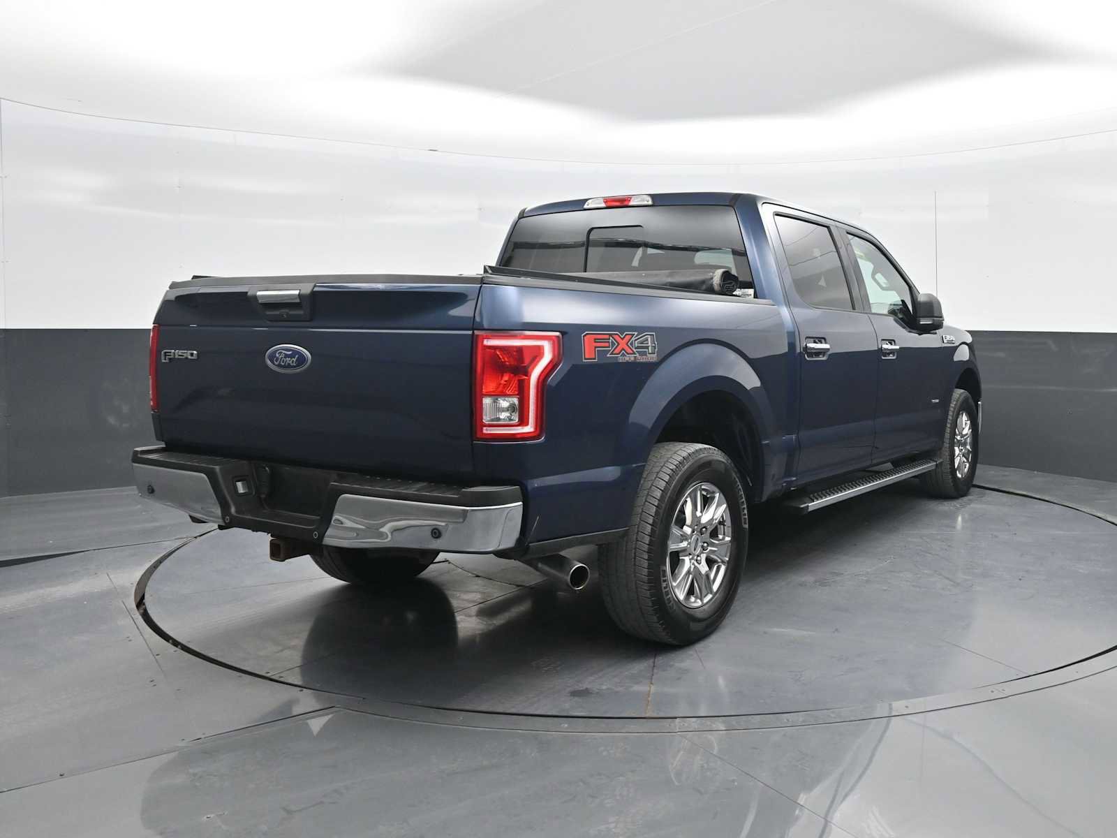 Used 2017 Ford F150 XLT w/ Equipment Group 302A Luxury image 7