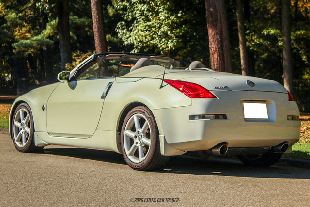 Used 2004 Nissan 350Z Touring RWD image 5