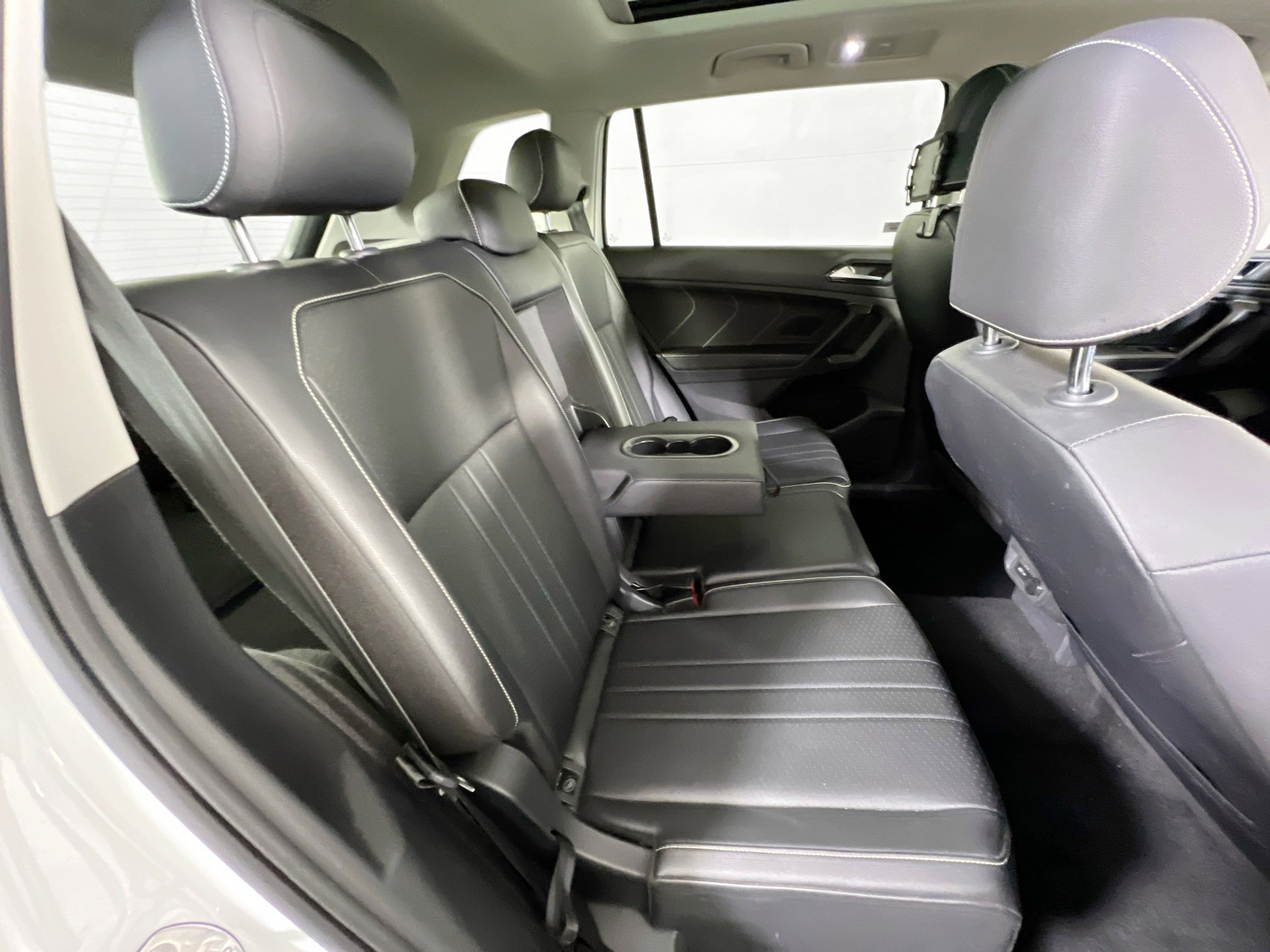 Used 2022 Volkswagen Tiguan SE AWD/4WD image 26