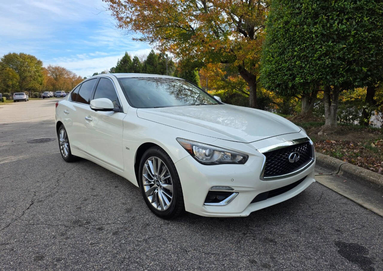 Used 2018 INFINITI Q50 Luxe w/ Essential Package (3.0T Luxe) image 7