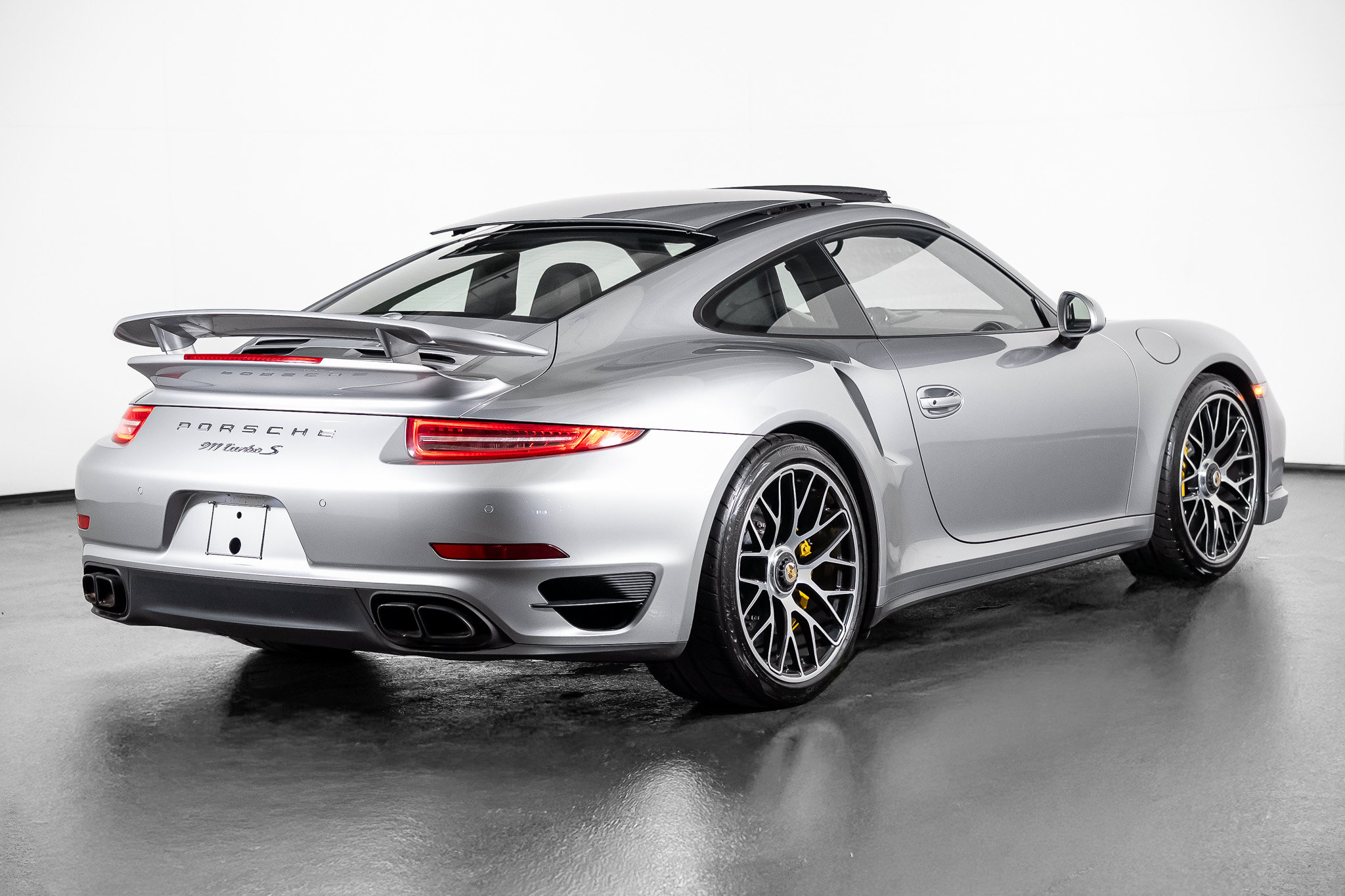 Used 2014 Porsche 911 Turbo S AWD/4WD image 28