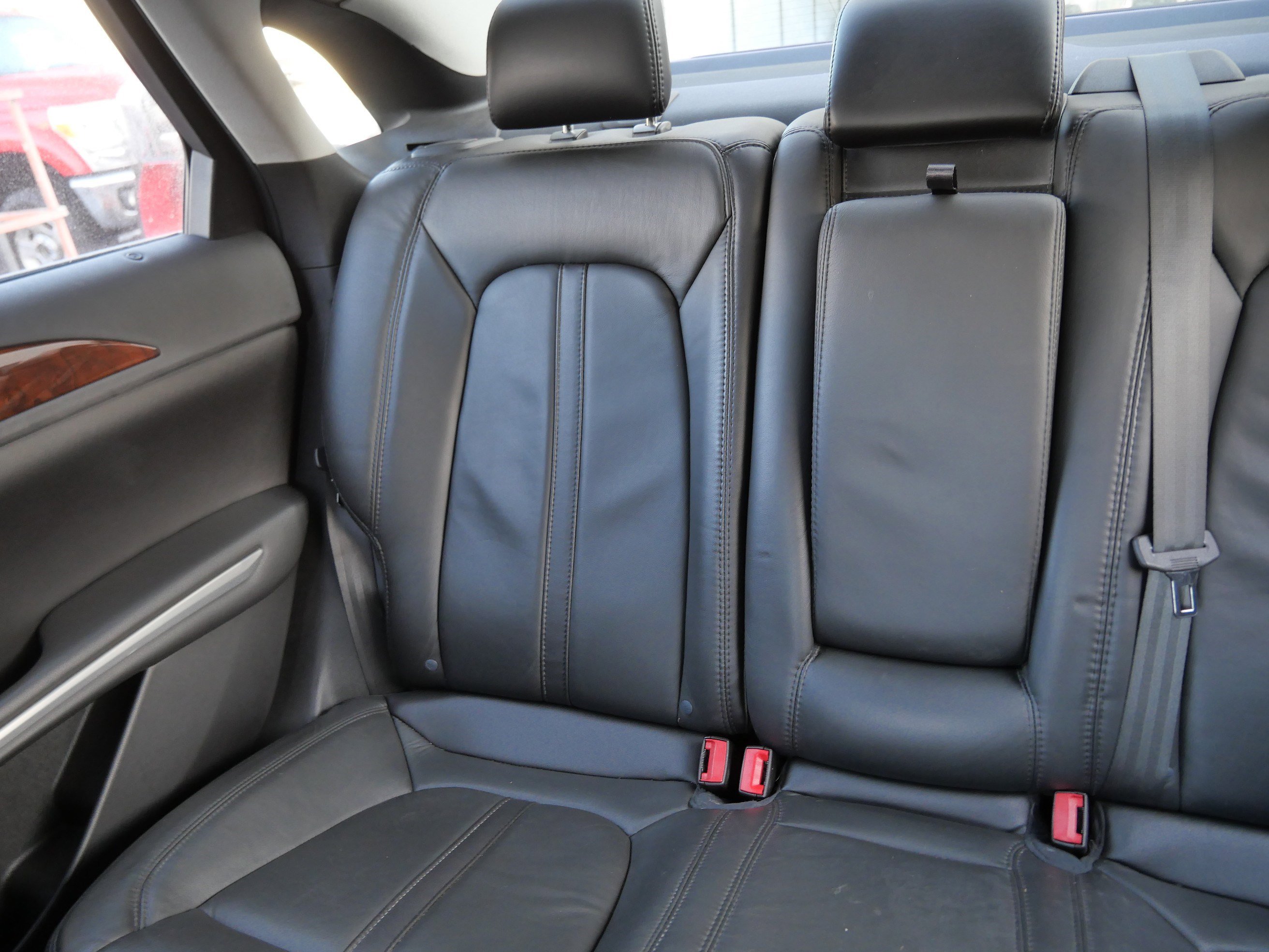 Used 2014 Lincoln MKZ image 12