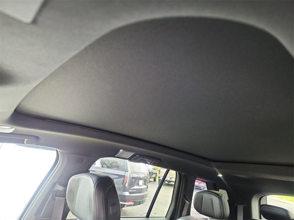 New 2026 Cadillac Vistiq Luxury image 18