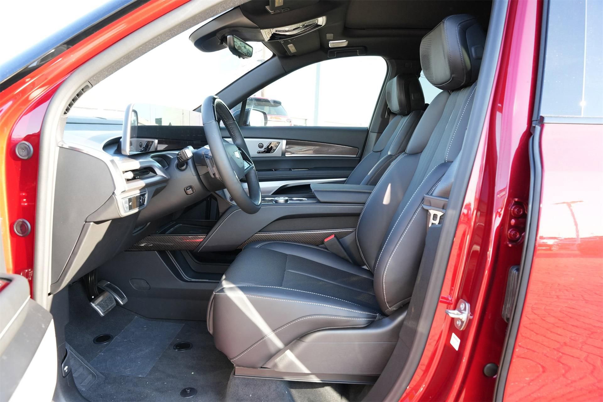 New 2026 Cadillac Vistiq Sport image 17