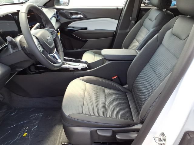 New 2026 Chevrolet Trax LT w/ Driver Confidence Package FWD image 6