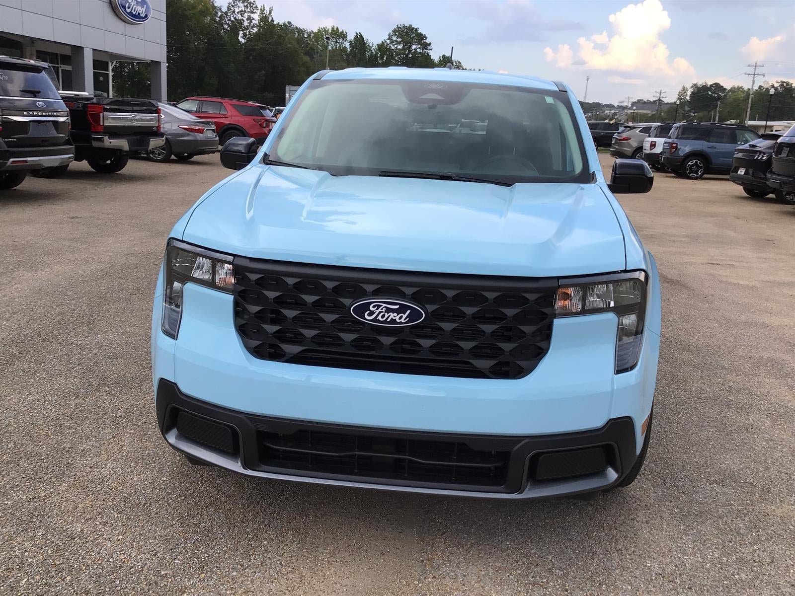 New 2026 Ford Maverick XLT w/ XLT Luxury Package FWD image 6