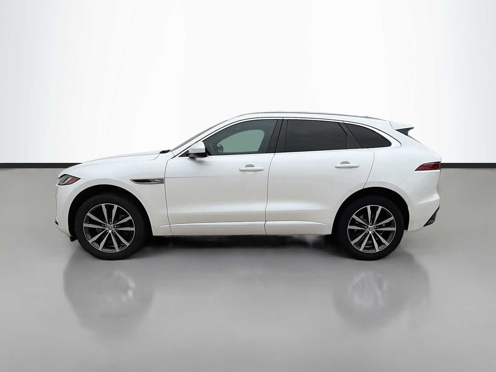 Certified 2025 Jaguar F-PACE R-Dynamic S AWD/4WD image 5
