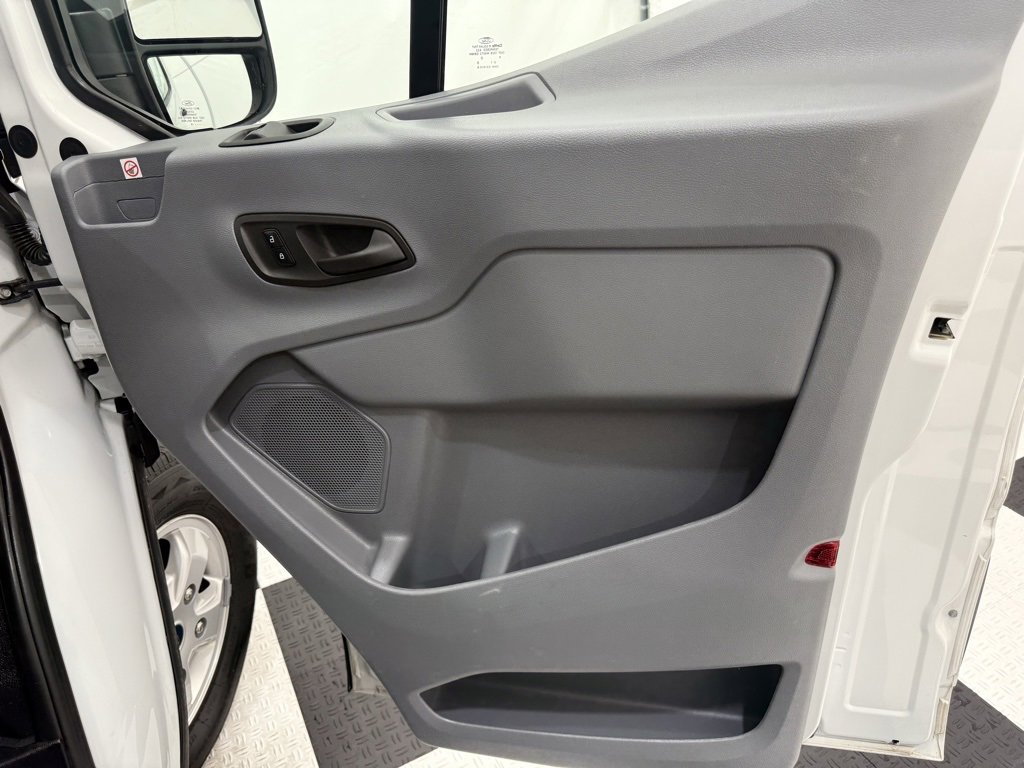 Used 2019 Ford Transit 350 XLT image 16