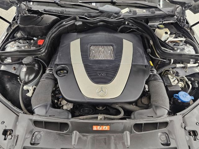 Used 2009 Mercedes-Benz C 300 Sedan image 40