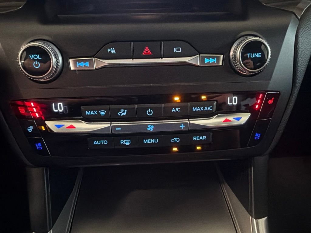 Certified 2020 Ford Explorer Limited w/ Hybrid Equipment Group 310A AWD/4WD image 89