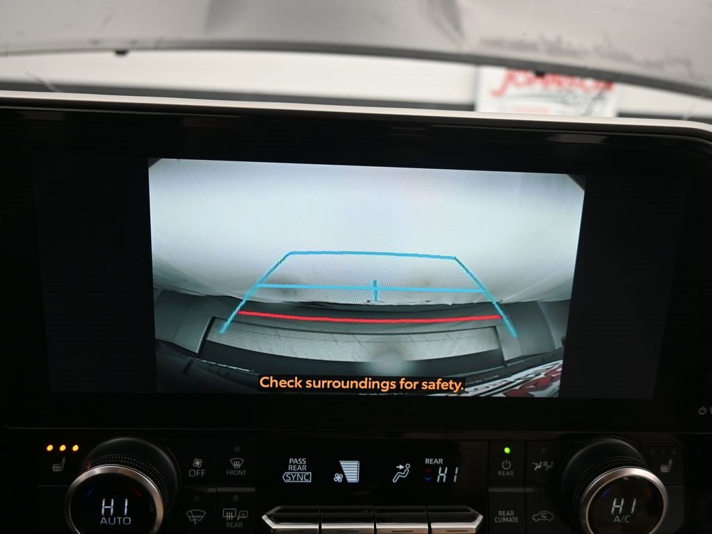 Used 2023 Toyota Highlander XLE image 25