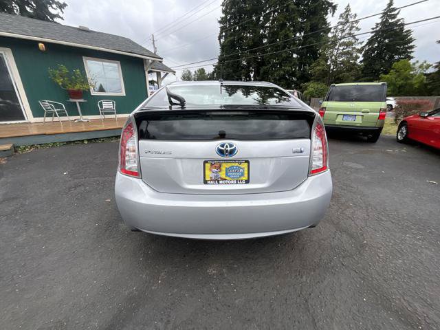 Used 2014 Toyota Prius Two FWD image 5