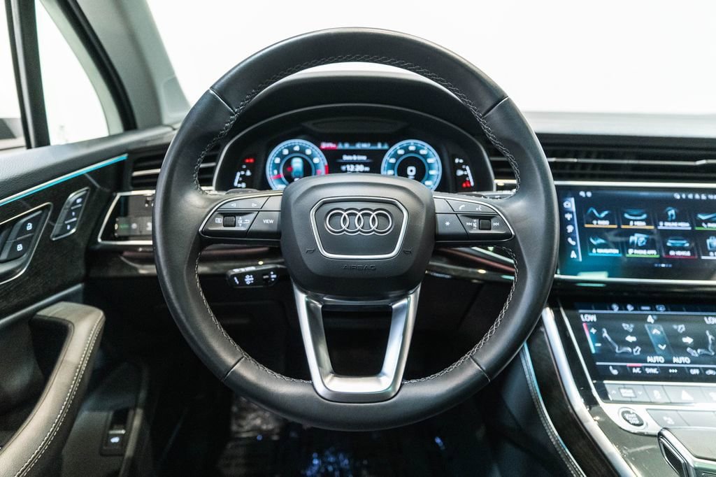 Used 2025 Audi Q7 3.0T Premium Plus AWD/4WD image 16