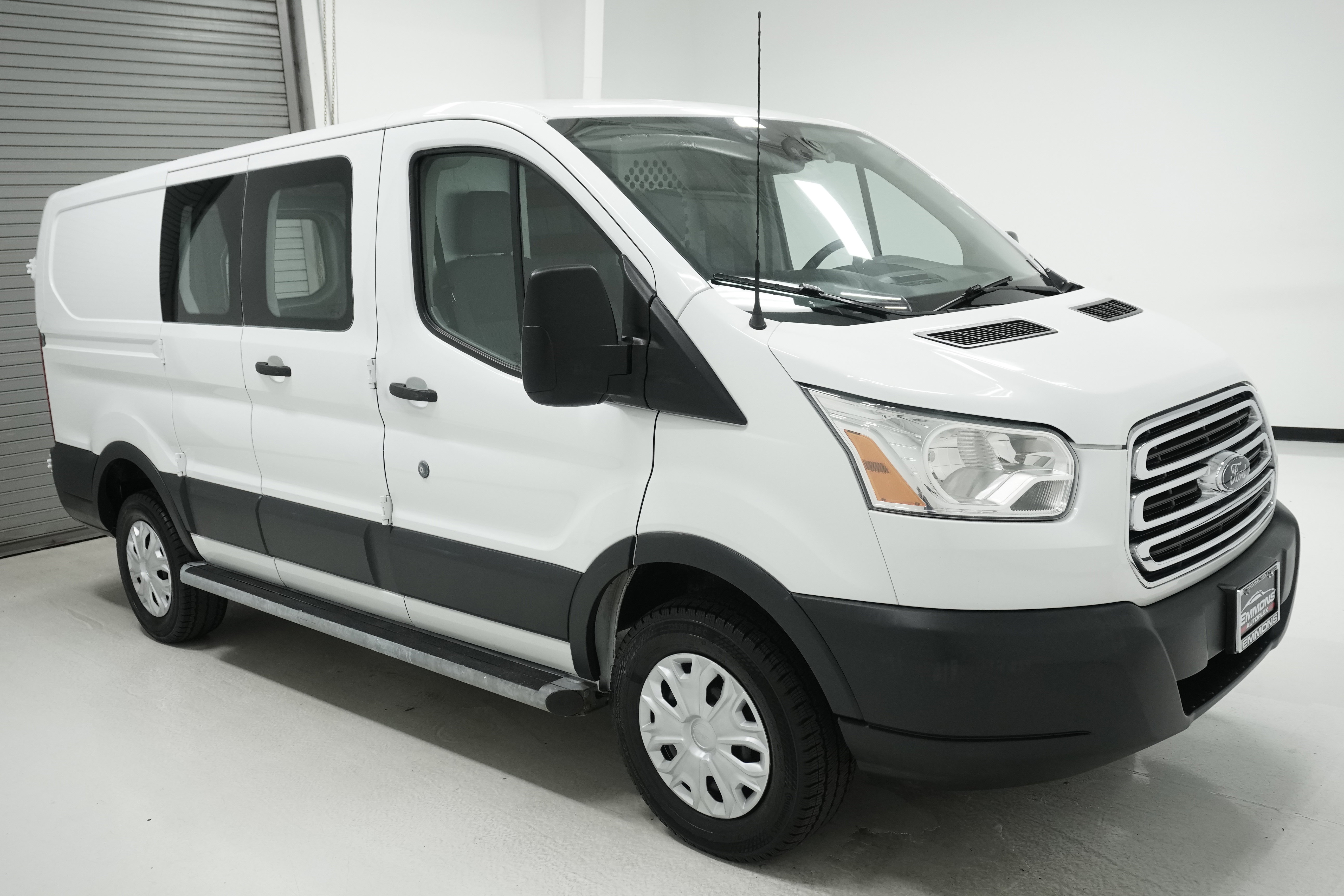 Used 2016 Ford Transit 250 130 Low Roof w/ Exterior Upgrade Package image 3