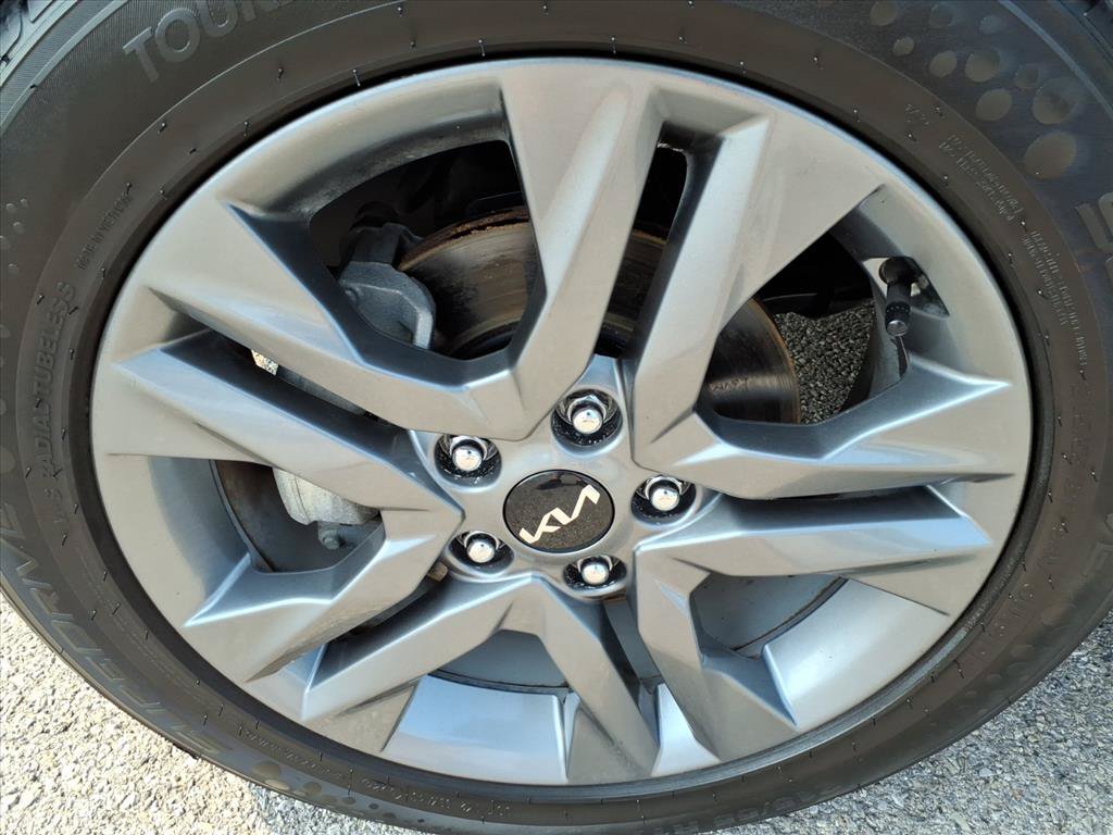 Used 2022 Kia Seltos S FWD image 11